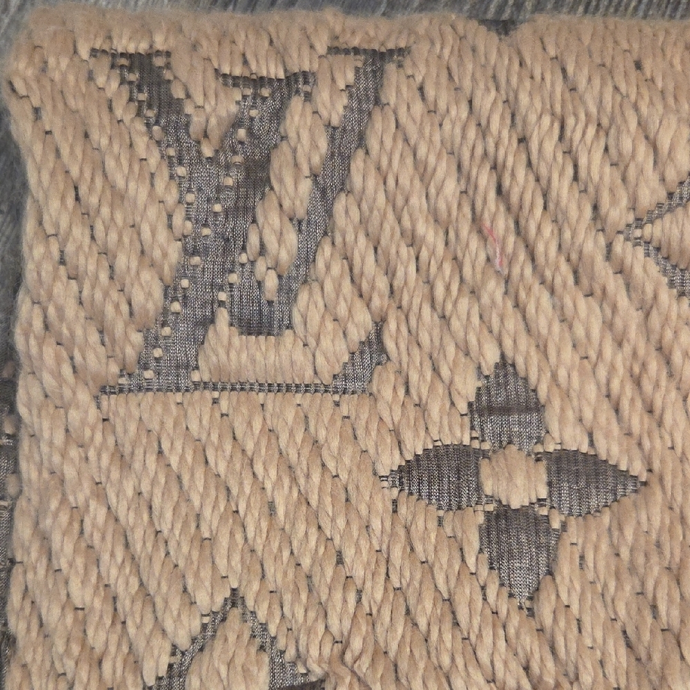 LOUIS VUITTON LV Beige Neutral Logomania Shine Monogram Scarf Tan Grey Wool Silk - Picture 10 of 16